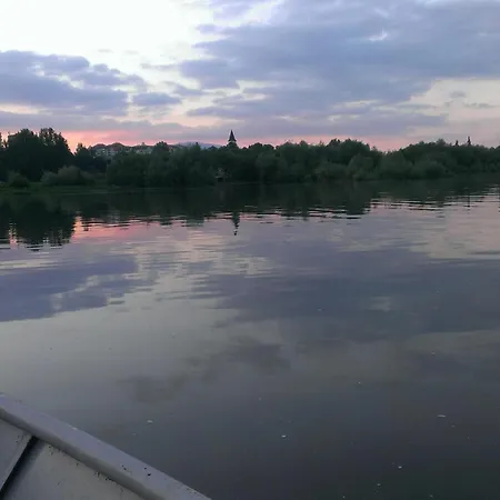 Orava House Boat Námestovo