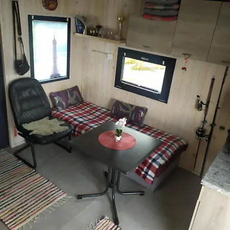 Orava House Boat